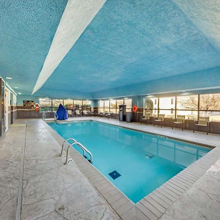 Best Western Plus Midwest City Inn & Suites Buitenkant foto