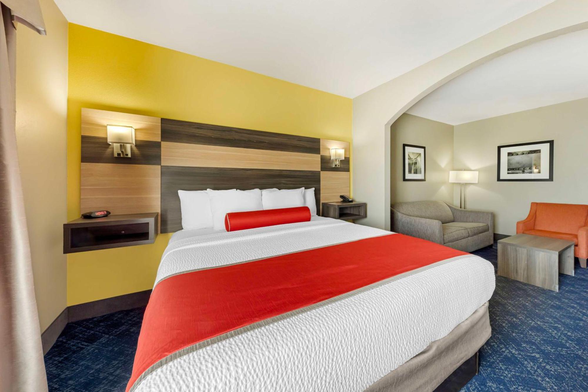 Best Western Plus Midwest City Inn & Suites Buitenkant foto