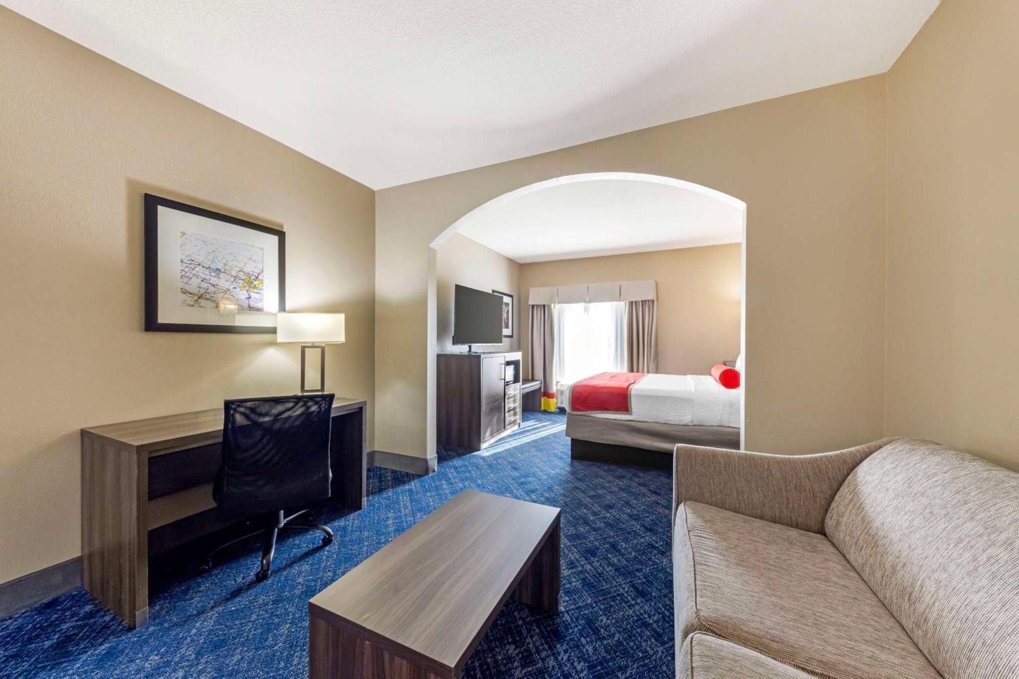 Best Western Plus Midwest City Inn & Suites Buitenkant foto